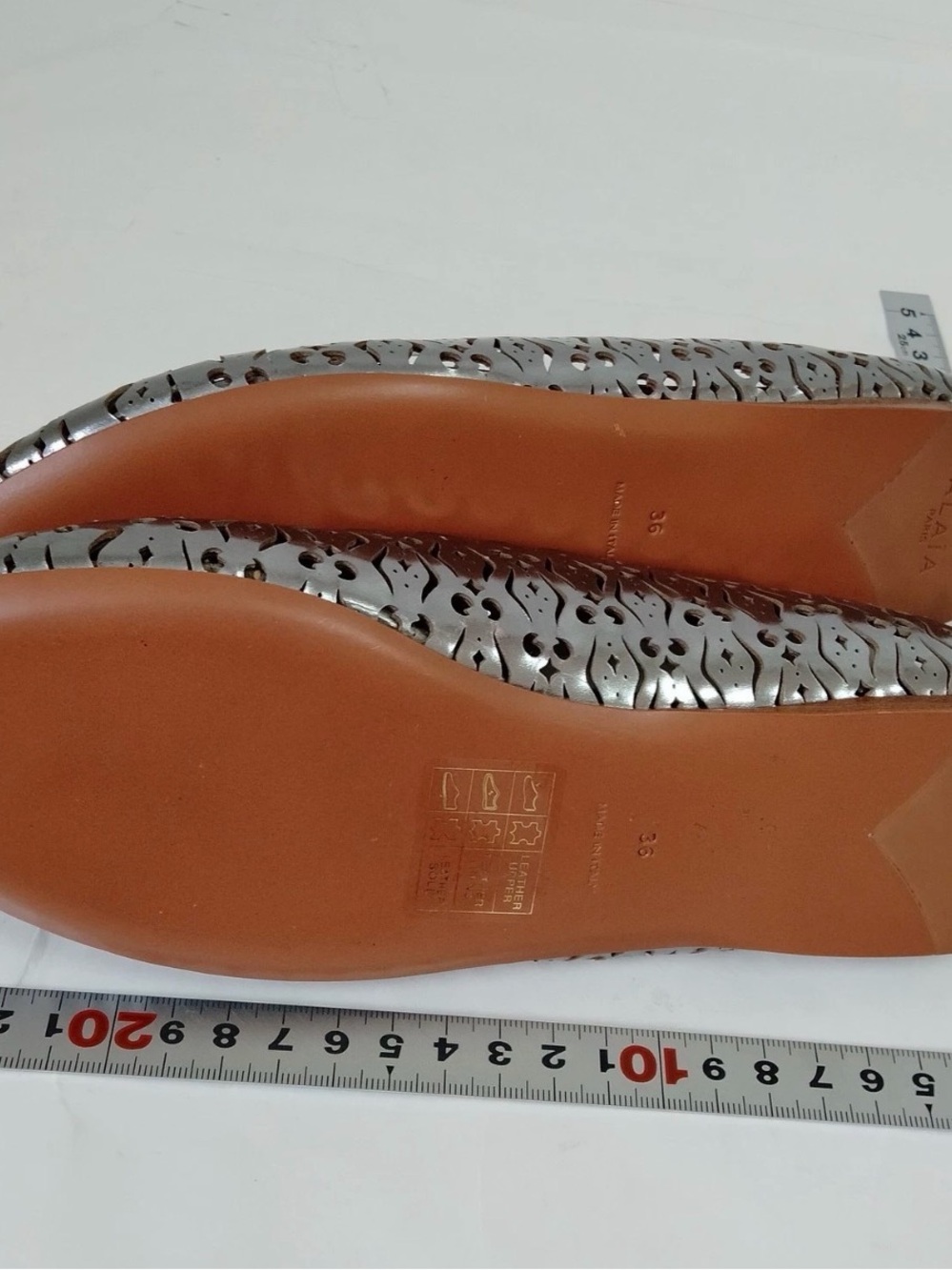 Brand new Alaia flats - Picture 4 of 5